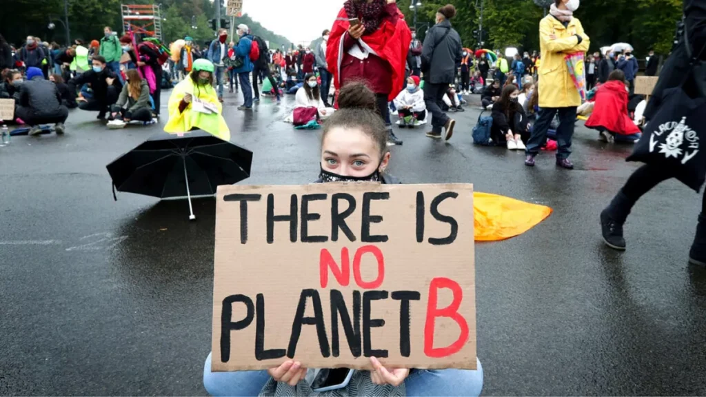 Gen Z और Climate Anxiety